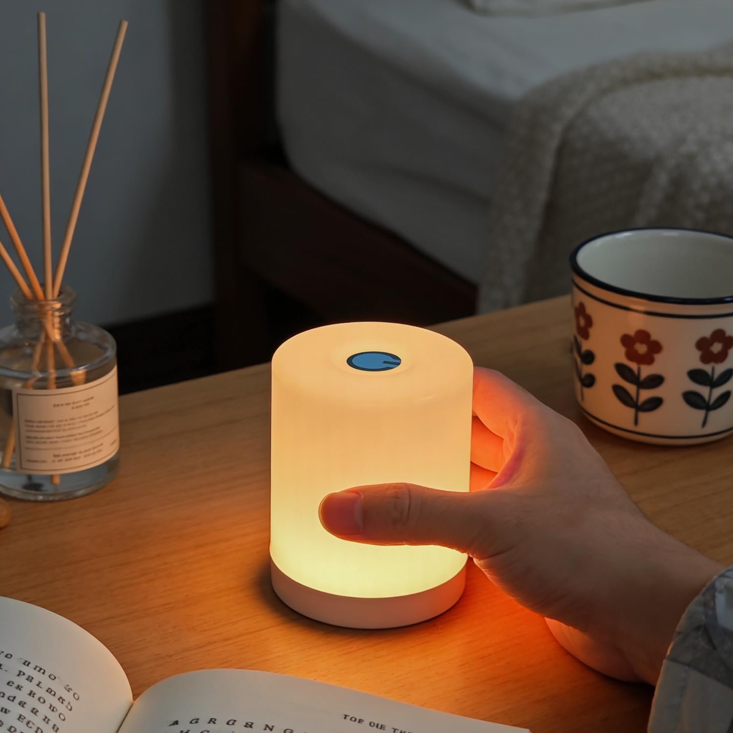 DAZZY DOT Portable Night Light for Baby Nursery, Rechargeable Battery Operated Touch Light, Dimmable Nursery Nightlight for Breastfeeding, Bedside, Travel, Home, Warm Yellow