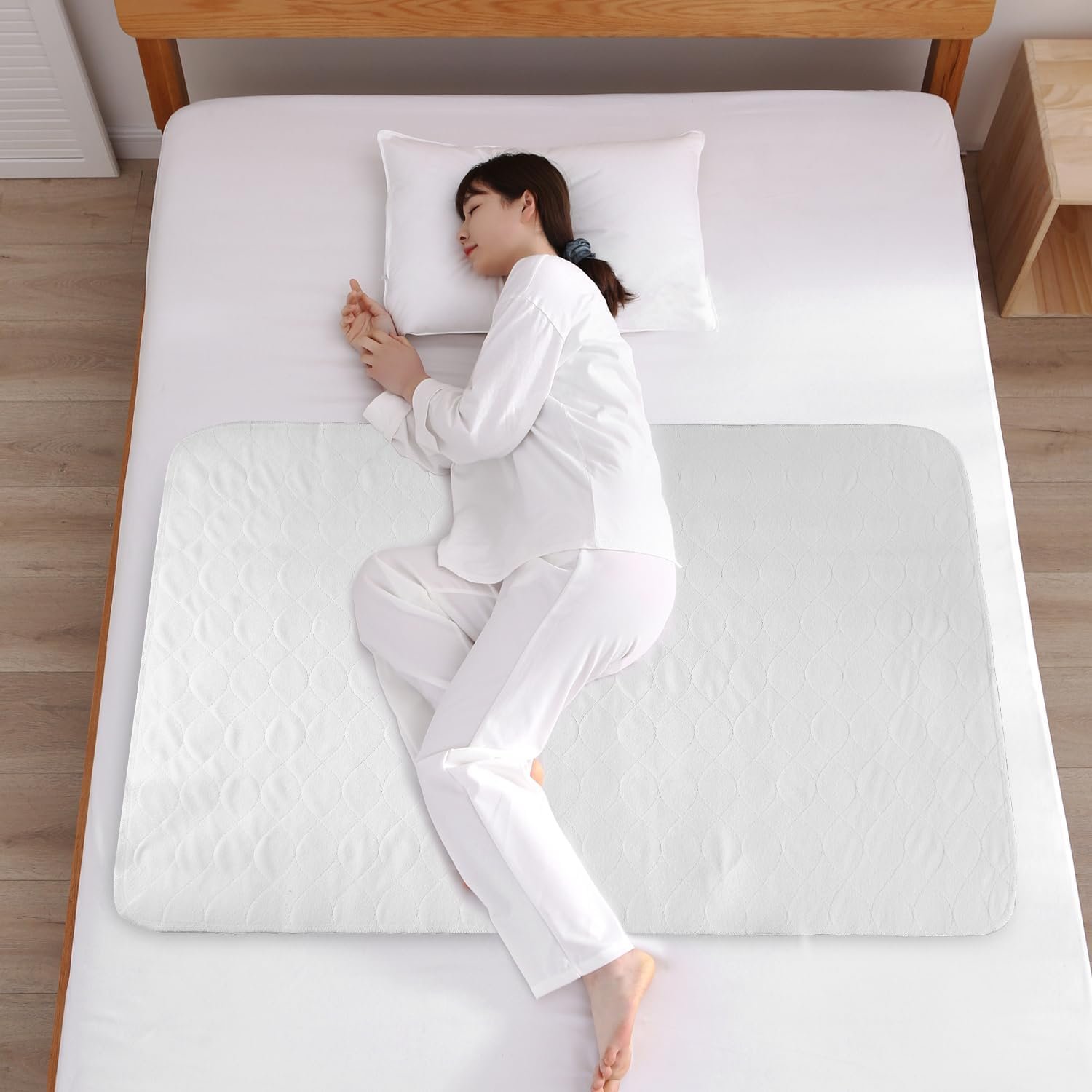 Bamuho Bed Pads for Incontinence Washable with 4 Layers of Protection, Waterproof Bed Pads Large 34″ x 52″ Great for Adult, Children and Pets