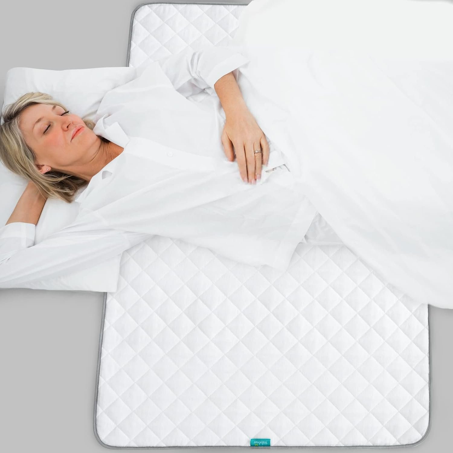 Waterproof Mattress Protector 34″ x 52″, Non-Slip & Washable Mattress Pad, 4 Layers Incontinence Bed Pads for Elderly, Kids and Women, Pee Pads for Dogs, White