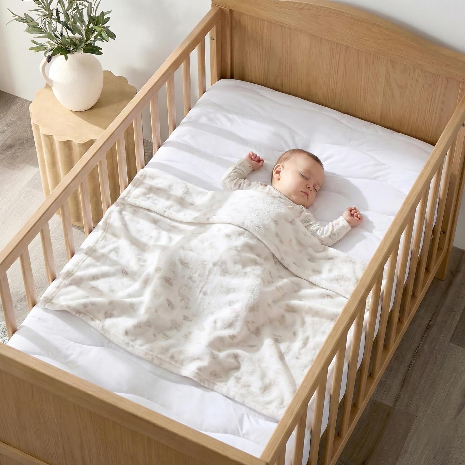 Premium Waterproof Crib and Toddler Mattress Protector, Quilted Crib Mattress Pad with 100% Cotton Top, Sheets Fitted Crib Mattress Cover, Durable and Breathable, Machine Washable, White, 52″ x 28″