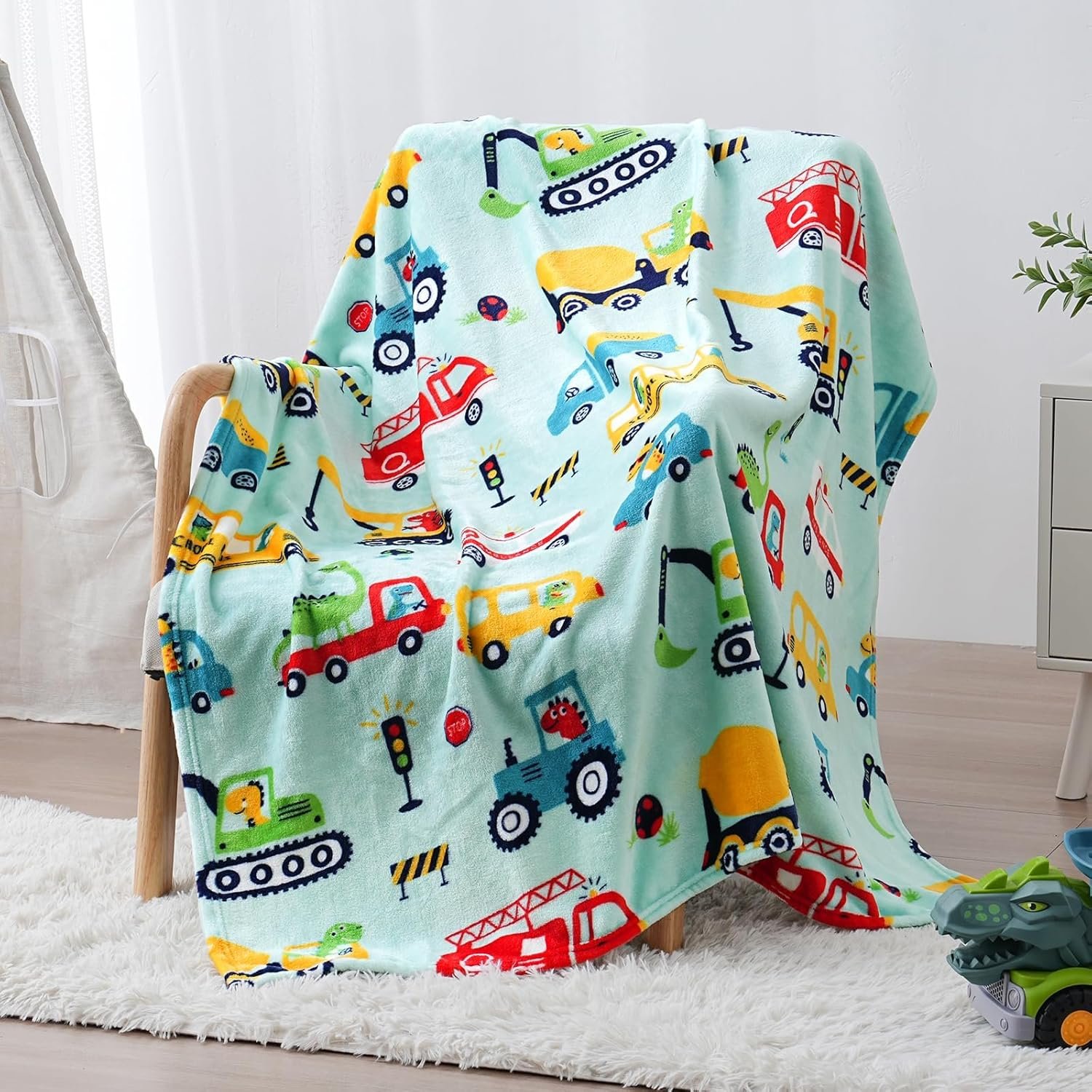 SOCHOW Cute Car Truck Fleece Throw Blanket for Kids Boys and Girls, Soft Lightweight Cozy Warm Flannel Blanket for Children Teens Adults, Mint 50 x 60 Inches